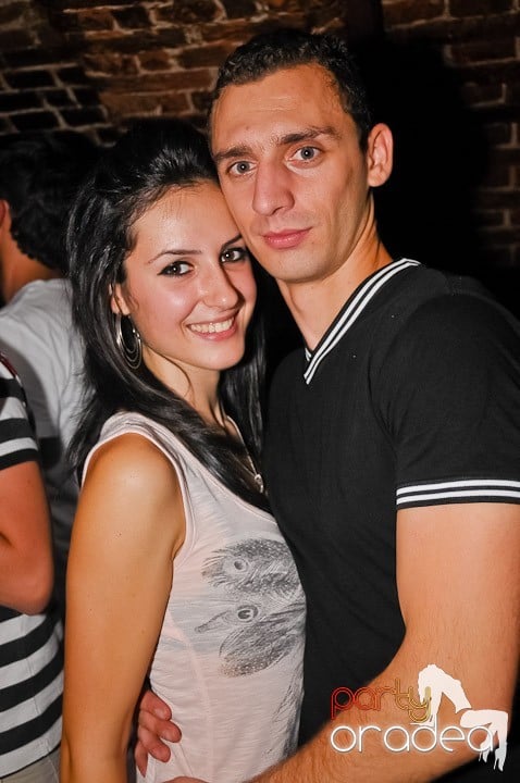 Voie bună în Escape Club, 