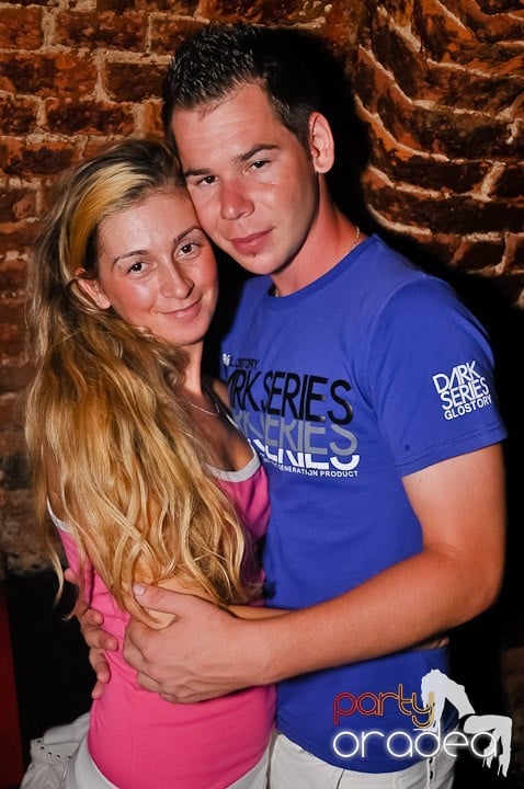 Voie bună în Escape Club, 