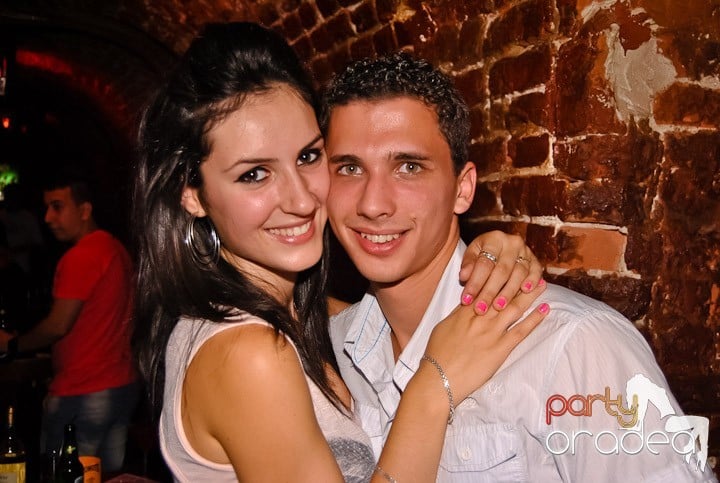 Voie bună în Escape Club, 