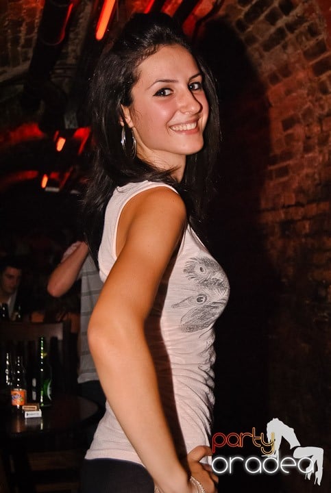 Voie bună în Escape Club, 