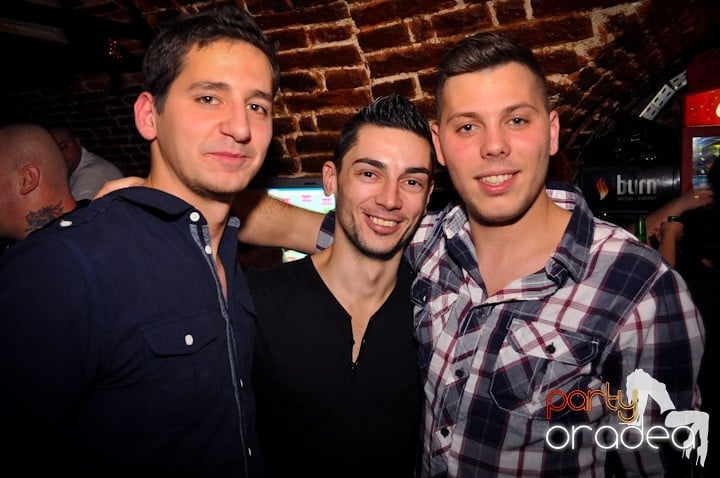 Voie bună în Escape, 