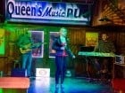 Voie bună în Queen's Music Pub