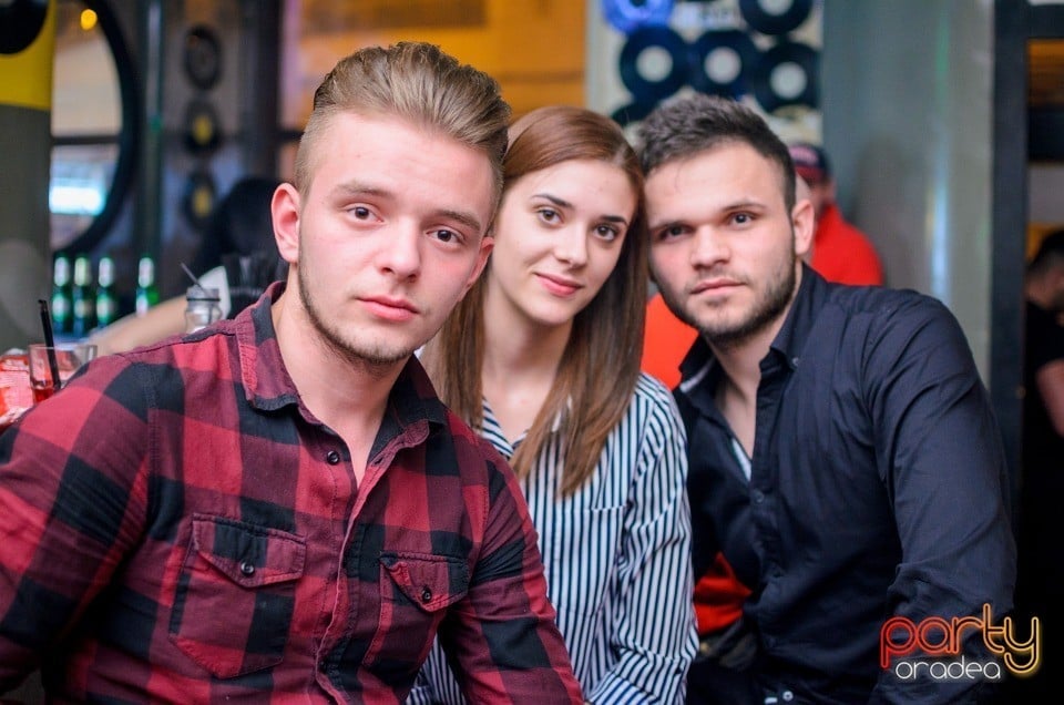 Voie bună în Yellow, 