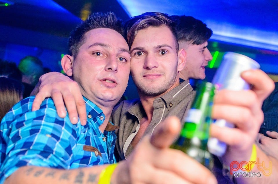 Voie bună în Zona Club, 