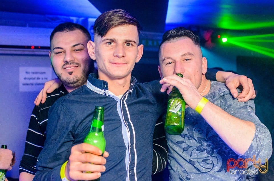 Voie bună în Zona Club, 
