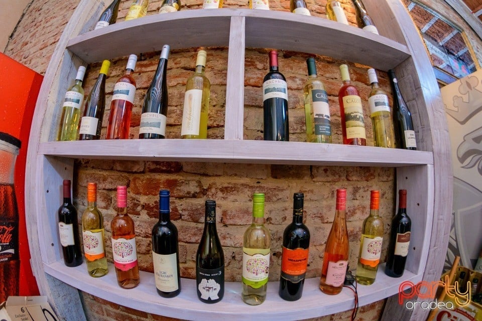 Voie bună la Bodega, Bodega