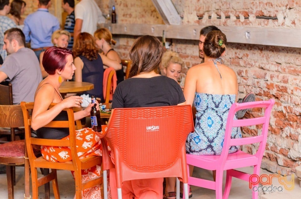 Voie bună la Bodega, Bodega
