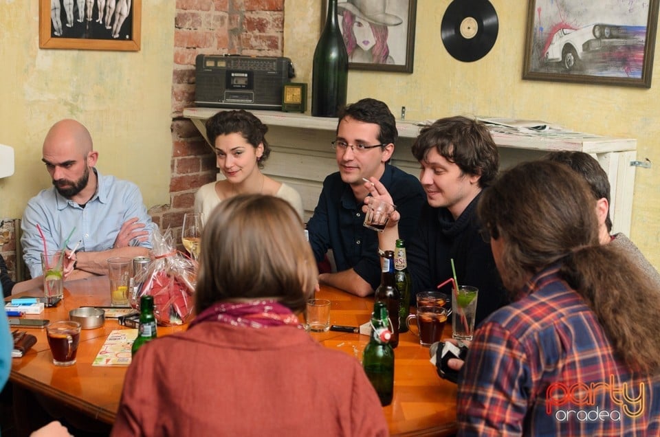 Voie bună la Bodega, Bodega