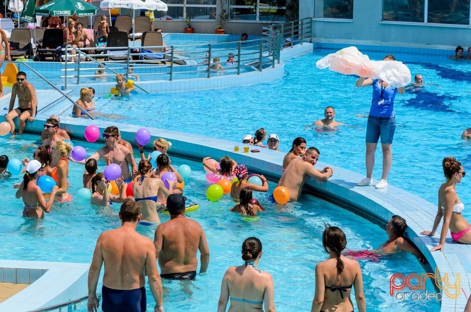 Voie bună la Hotel Internaţional, Hotel Internaţional