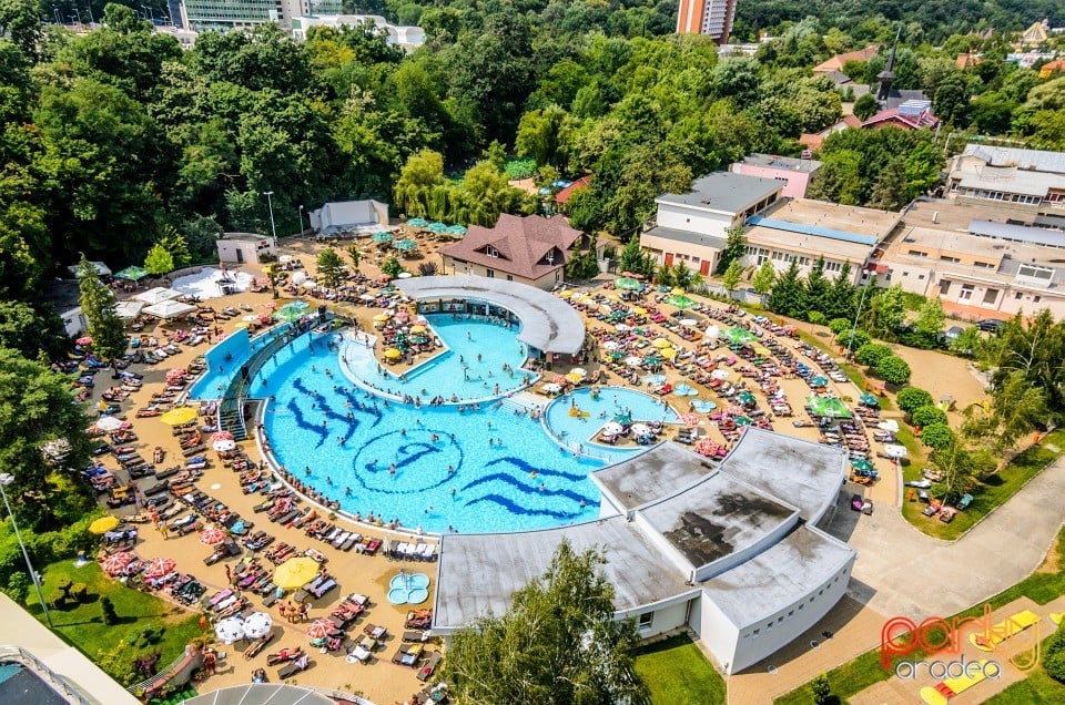 Voie bună la Hotel Internaţional, Hotel Internaţional