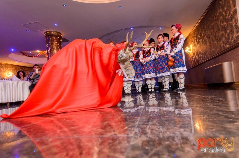 Voie bună la Hotel Internaţional, Hotel Internaţional