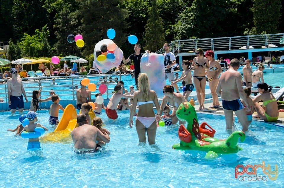 Voie bună la Hotel Internaţional, Hotel Internaţional