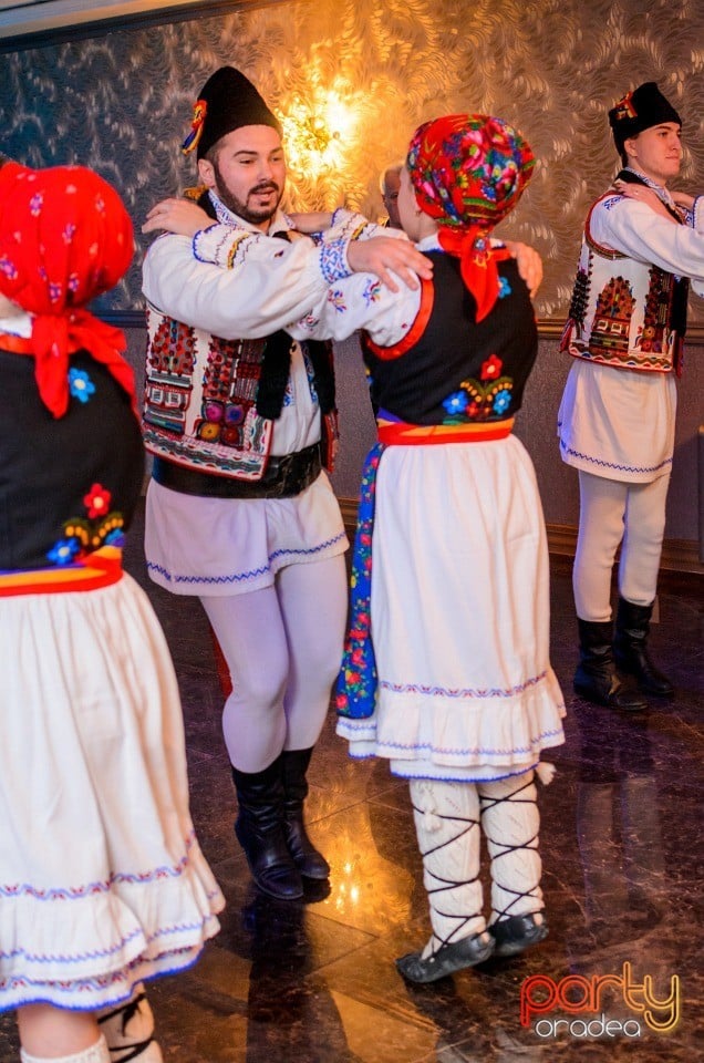 Voie bună la Hotel Internaţional, Hotel Internaţional