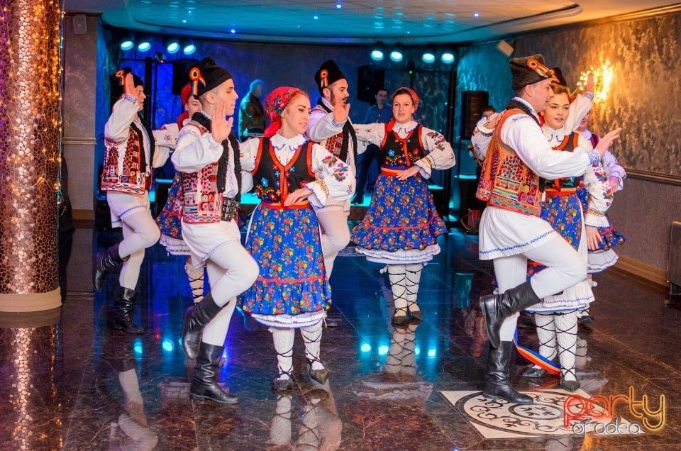 Voie bună la Hotel Internaţional, Hotel Internaţional