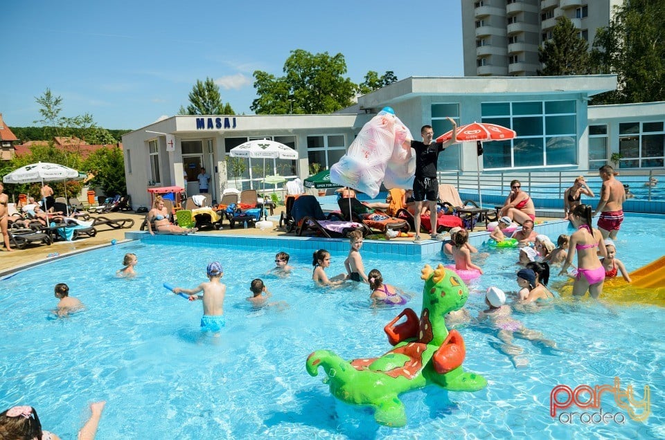 Voie bună la Hotel Internaţional, Hotel Internaţional