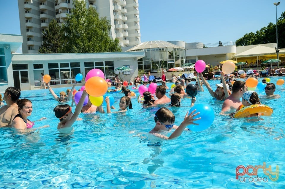 Voie bună la Hotel Internaţional, Hotel Internaţional
