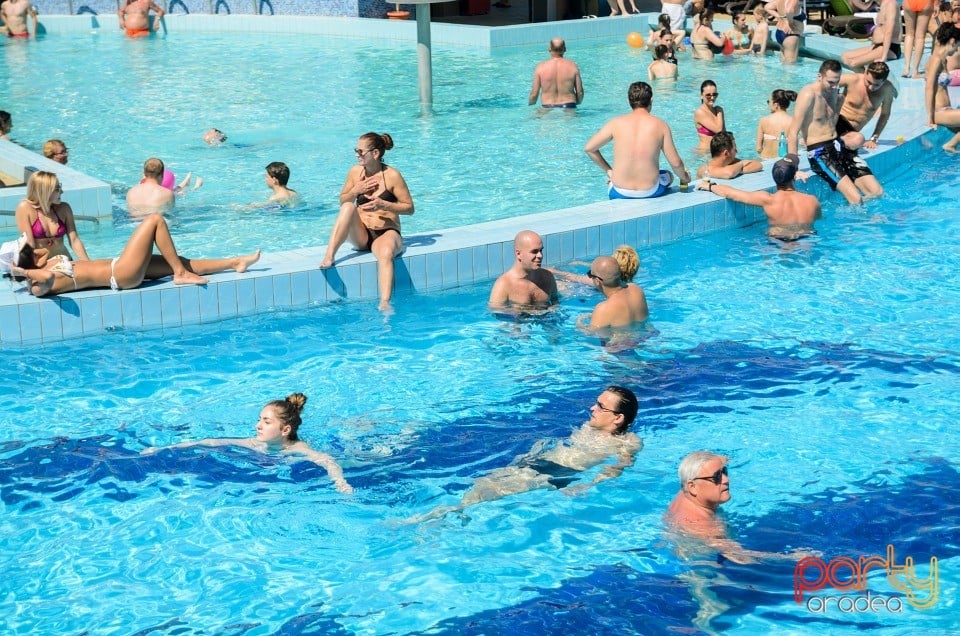 Voie bună la Hotel Internaţional, Hotel Internaţional