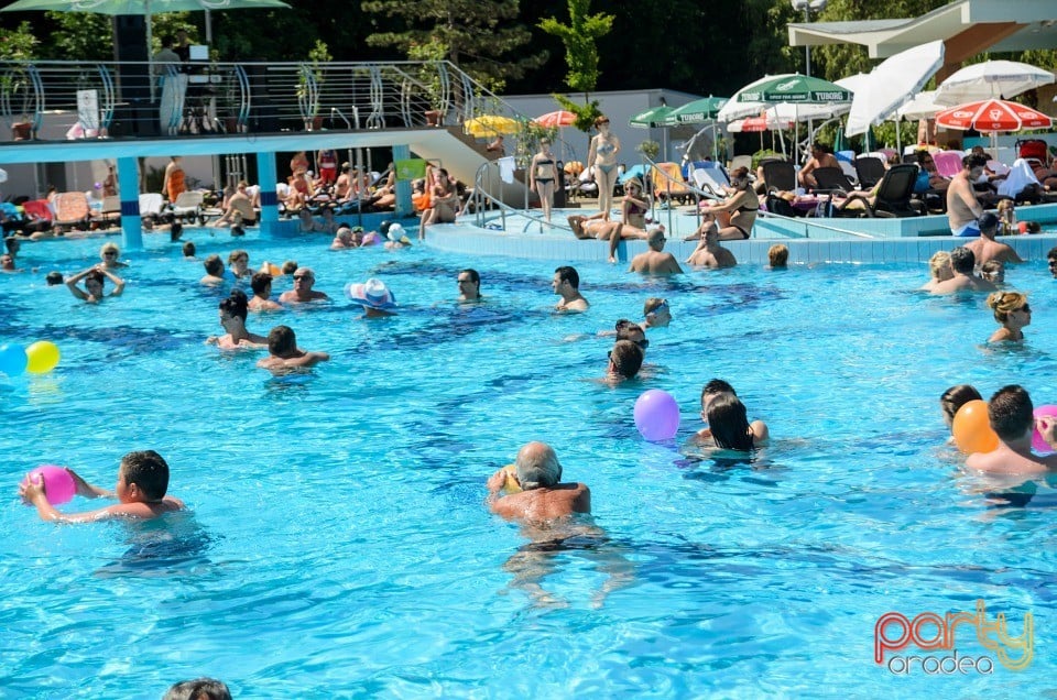 Voie bună la Hotel Internaţional, Hotel Internaţional
