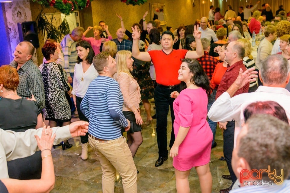 Voie bună la Hotel Termal, Hotel Termal