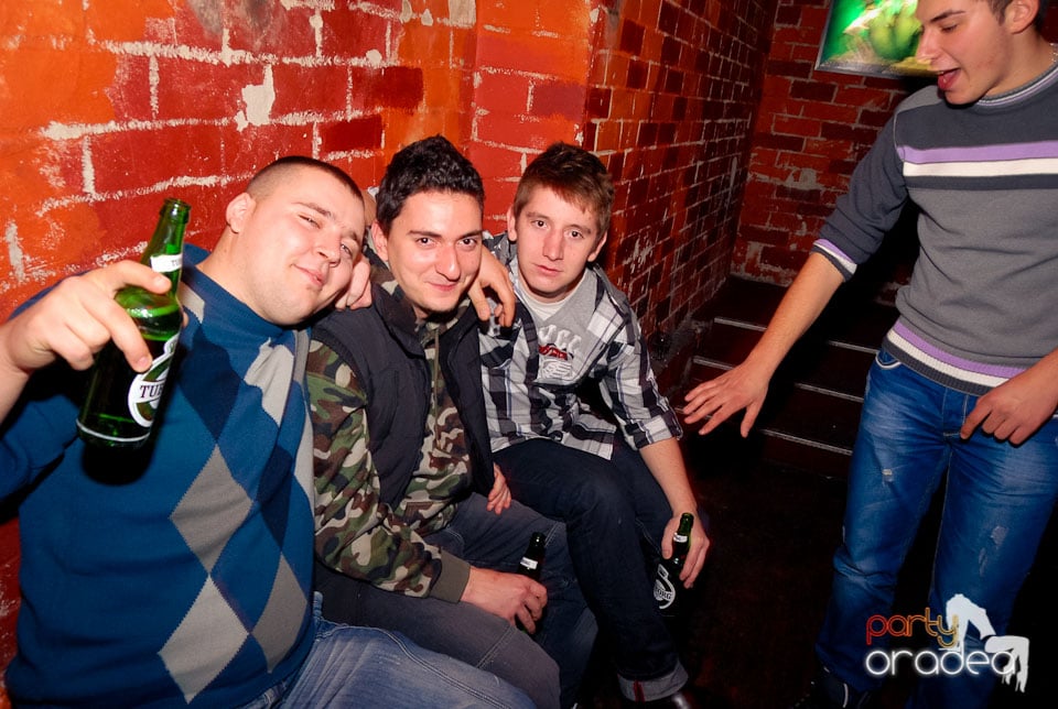 Voie bună la NMD Student Party,