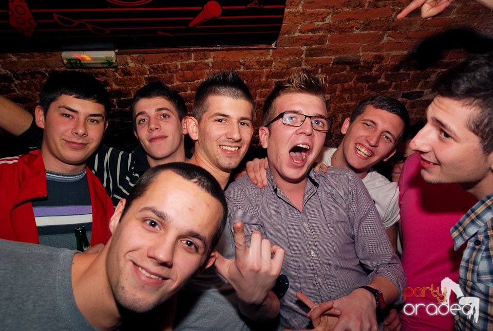 Voie bună la NMD Student Party,
