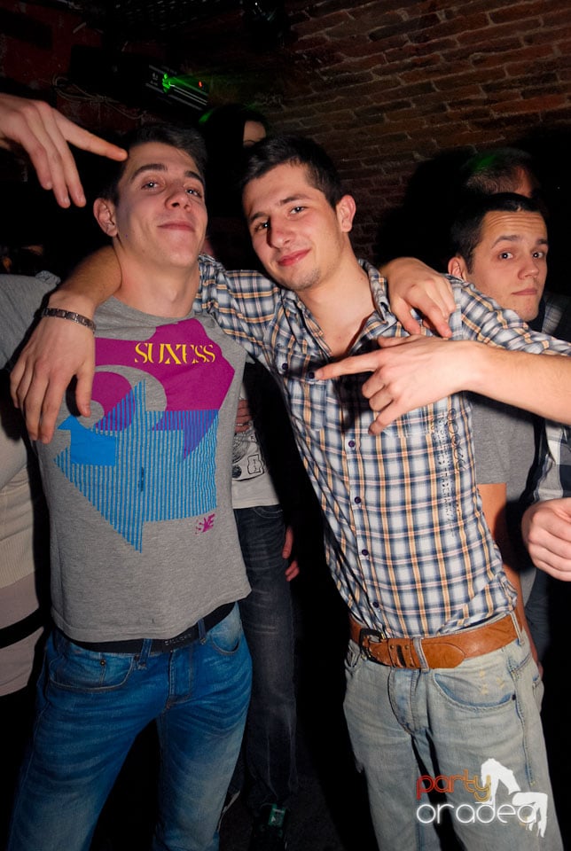 Voie bună la NMD Student Party,