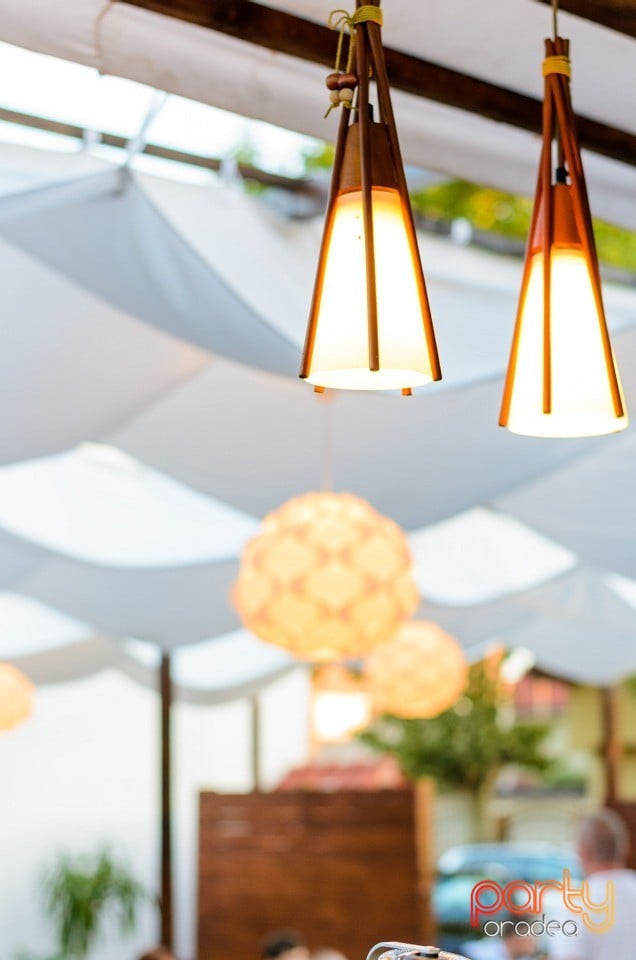 Voie bună la Vine Summer Garden & Grill, Vine Summer Garden & Grill