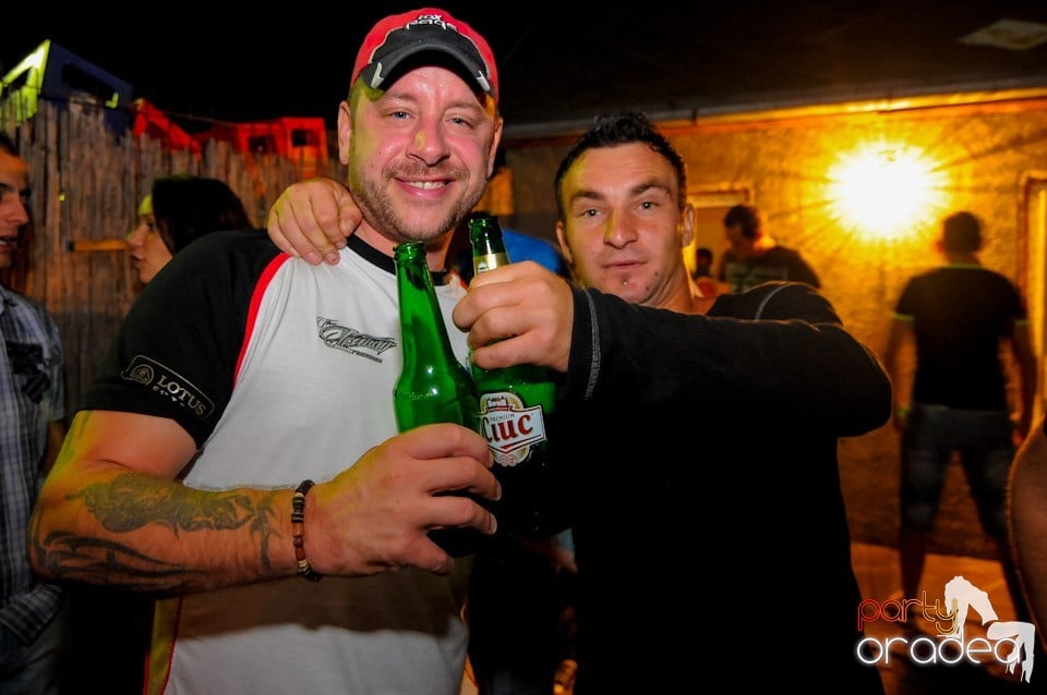 VV Attila şi VV Olivér în Disco Faház,