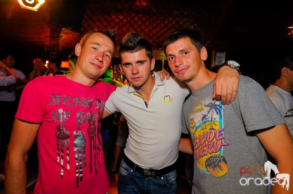 VV Attila şi VV Olivér în Disco Faház,