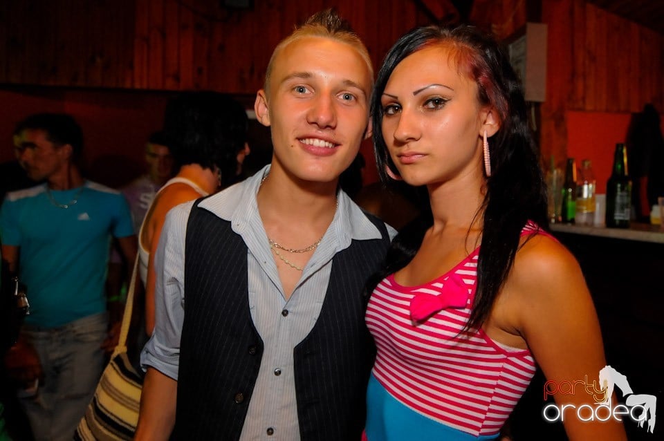 VV Attila şi VV Olivér în Disco Faház,