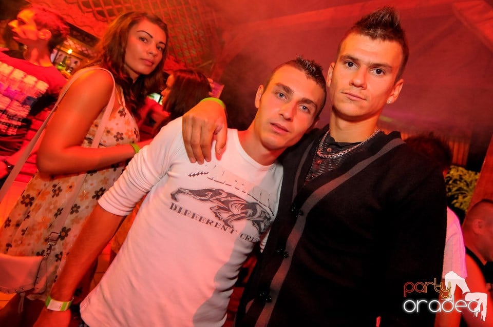 VV Attila şi VV Olivér în Disco Faház,