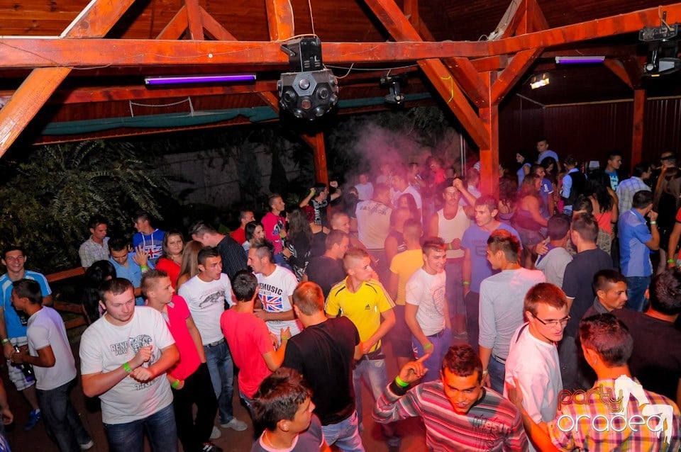 VV Attila şi VV Olivér în Disco Faház,
