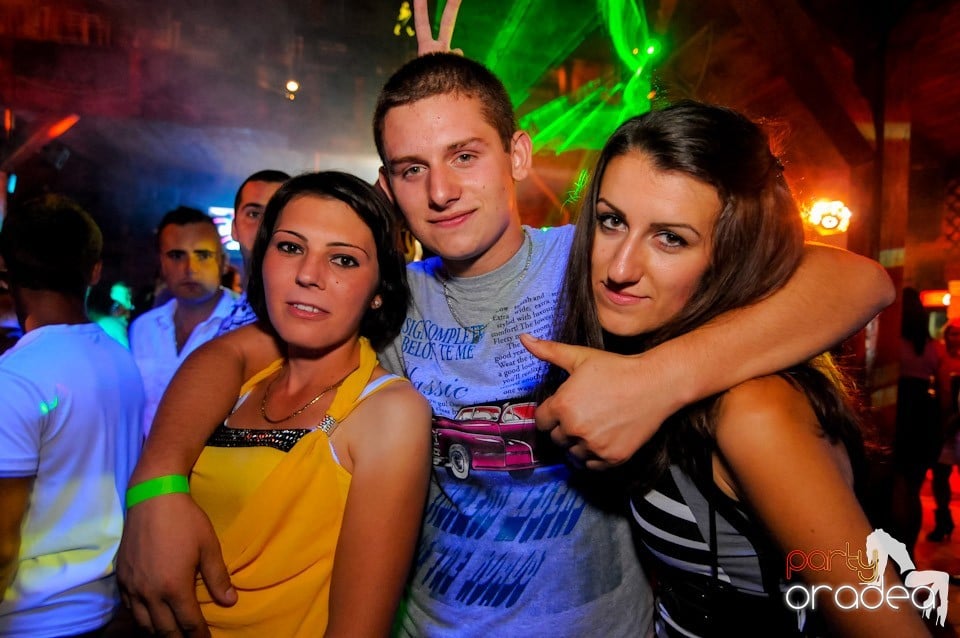 VV Attila şi VV Olivér în Disco Faház,