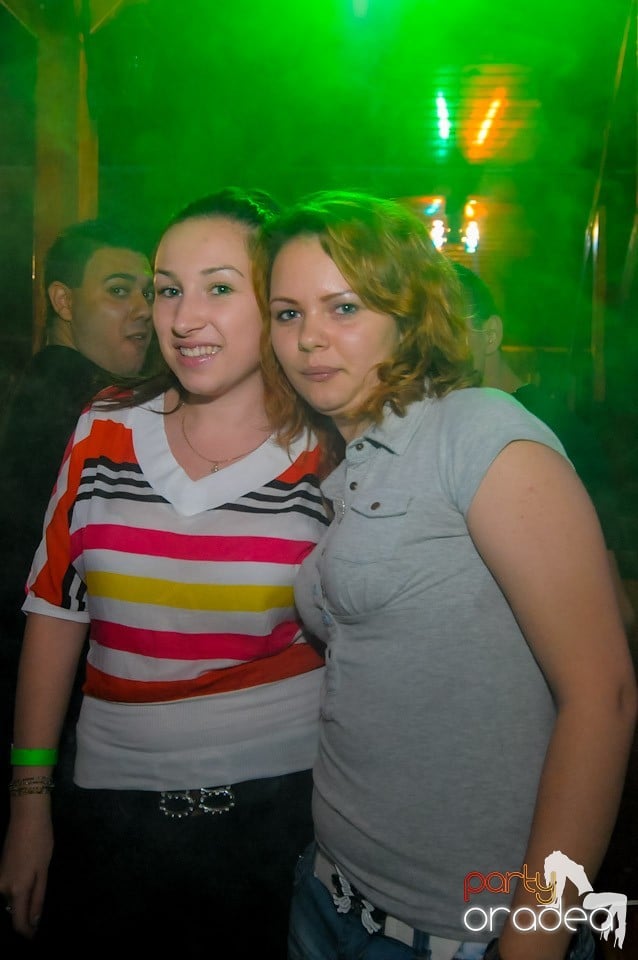 VV Attila şi VV Olivér în Disco Faház,