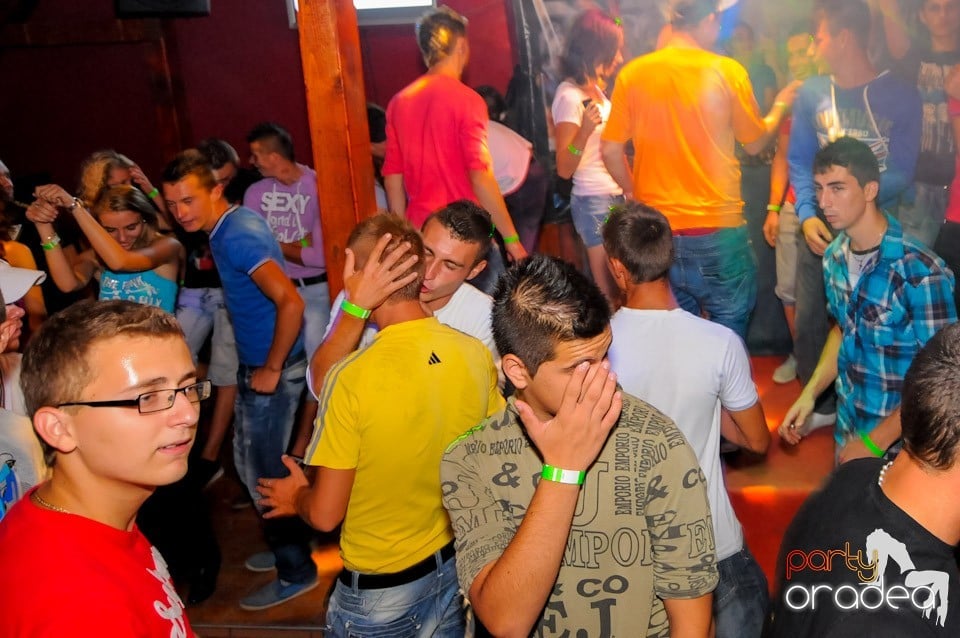 VV Attila şi VV Olivér în Disco Faház,