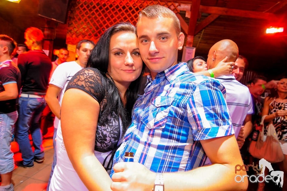 VV Attila şi VV Olivér în Disco Faház,