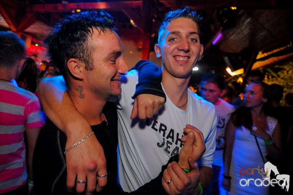 VV Attila şi VV Olivér în Disco Faház,