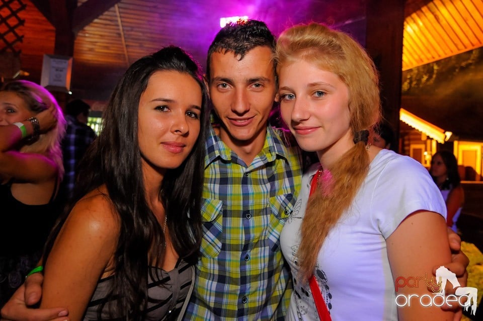 VV Attila şi VV Olivér în Disco Faház,