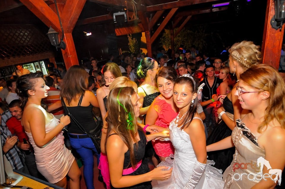 VV Attila şi VV Olivér în Disco Faház,