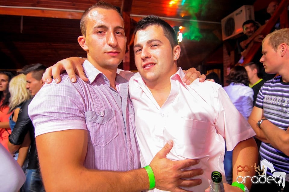 VV Attila şi VV Olivér în Disco Faház,