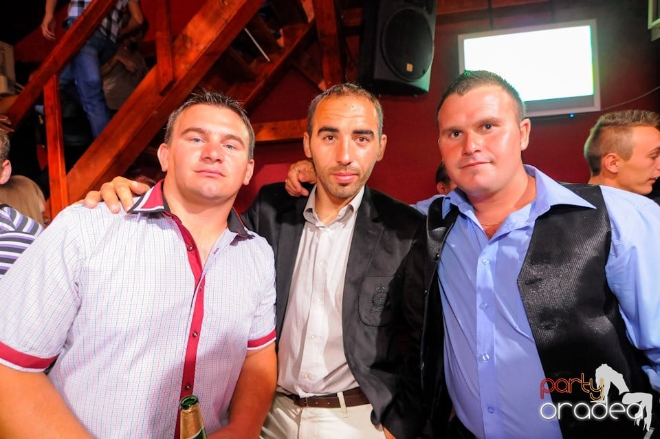 VV Attila şi VV Olivér în Disco Faház,