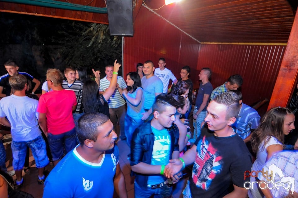 VV Attila şi VV Olivér în Disco Faház,