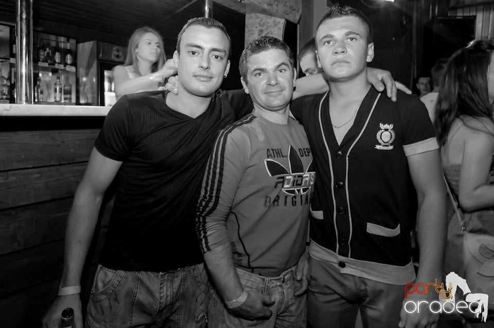 VV Attila şi VV Olivér în Disco Faház,