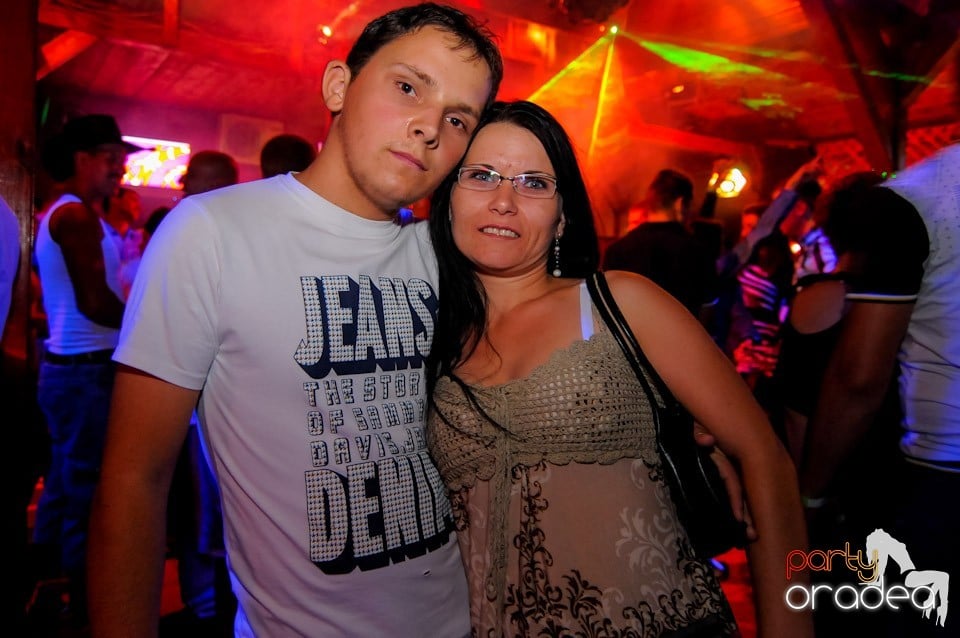 VV Attila şi VV Olivér în Disco Faház,