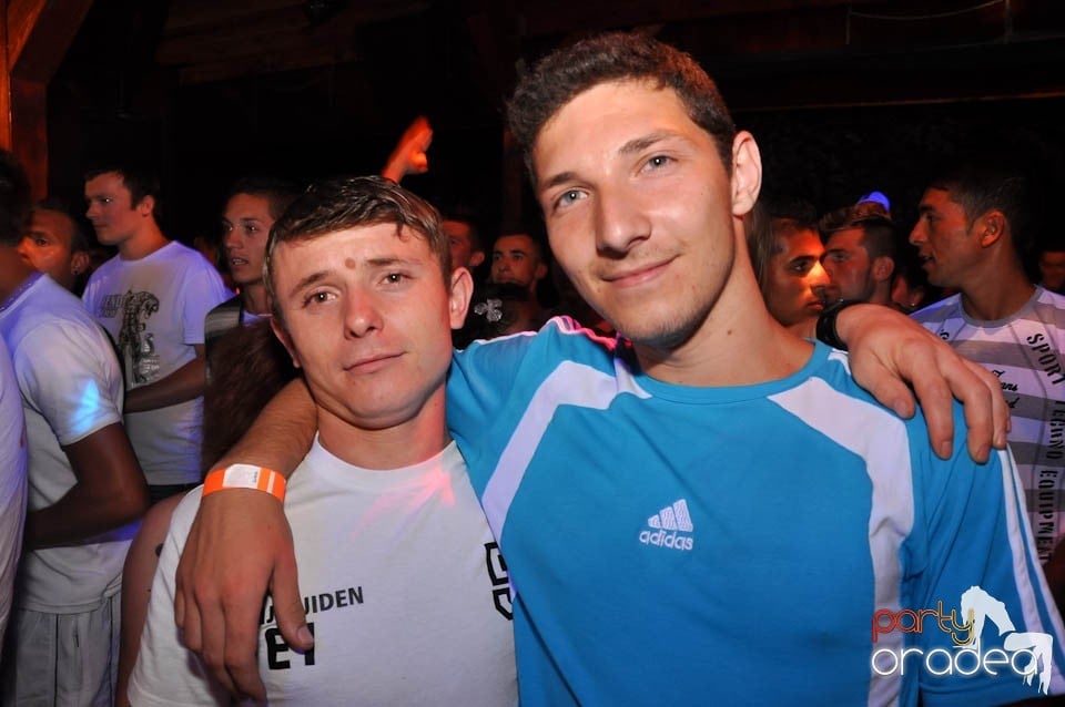 VV Party în Disco Faház,