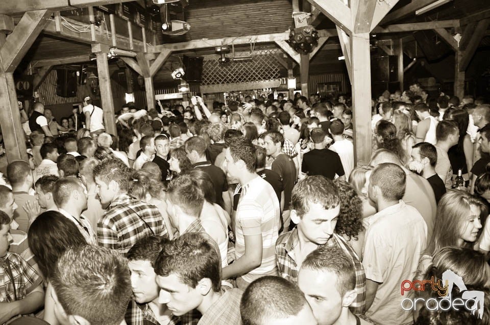 VV Party în Disco Faház,