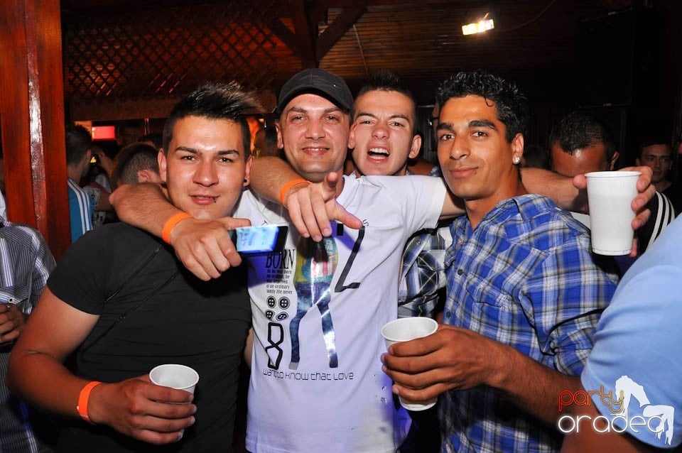 VV Party în Disco Faház,