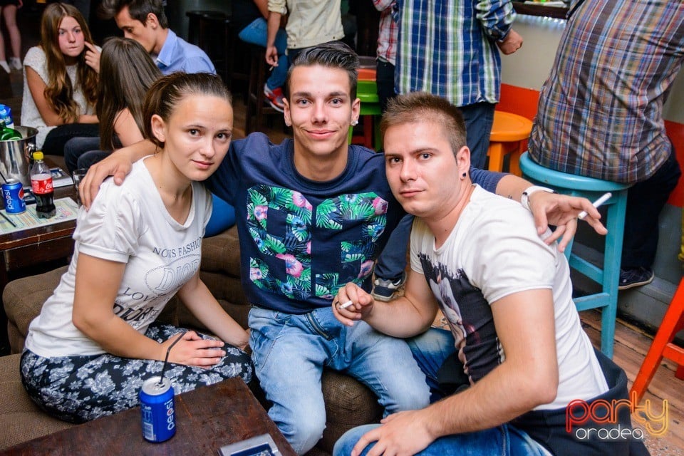 Waiting Summer Party, 