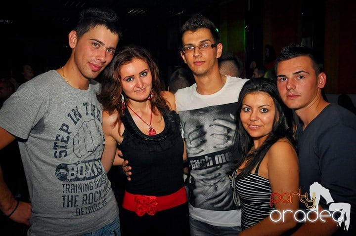 Warm up party în Student's Place, Student's Place