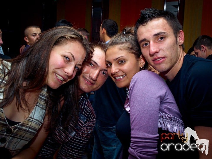 Warm up party în Student's Place, Student's Place